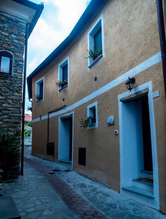 Onzo Agriturismo De Ferrari מראה חיצוני תמונה